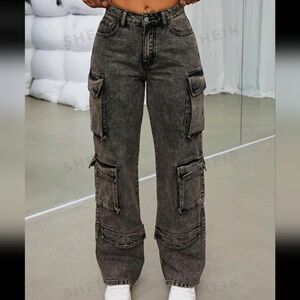 ❌️ [SOLD] SHEIN ICON Flap Pocket Side Cargo Jeans